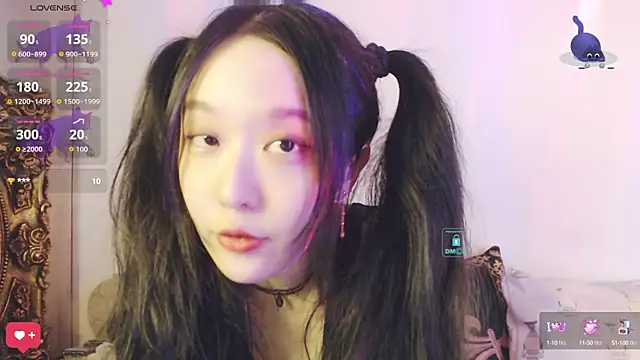 Snapshot of Etherealcat33 chatting on 10-16-25, 03:57 Etherealcat33 online show from 10-16-25, 03:57