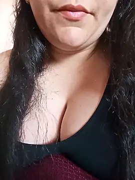 Snapshot of _Baylor_ chatting on 10-22-25, 01:33 Baylor online show from 10-22-25, 01:33