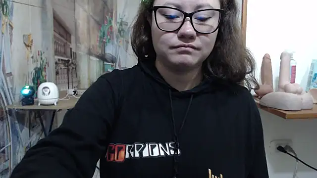 Snapshot of greeneyes_nurse chatting on 02-16-26, 08:27 greeneyes nurse online show from 02-16-26, 08:27