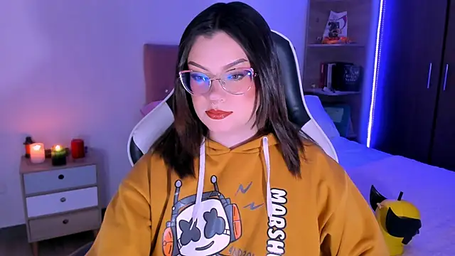 OphelianaRose33 online show from 11-16-25, 09:31