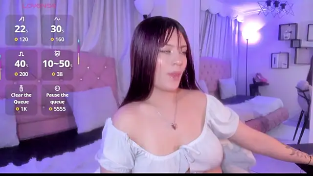 Snapshot of Jolie_price chatting on 09-11-25, 02:33 Jolie price online show from 09-11-25, 02:33