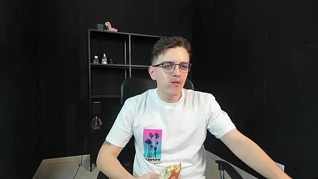 FelixStarkk online show from 05-06-26, 04:19