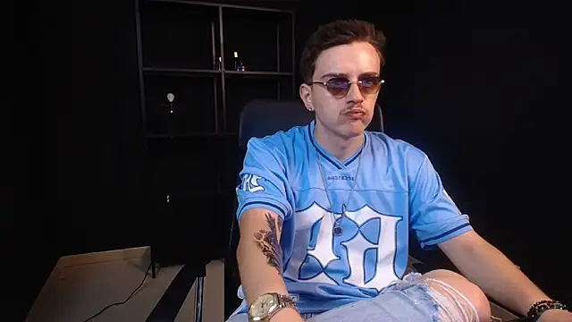 FelixStarkk online show from 07-17-26, 05:36