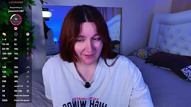 Snapshot of love_me__tonight_ chatting on 05-01-26, 01:43 love me tonight online show from 05-01-26, 01:43