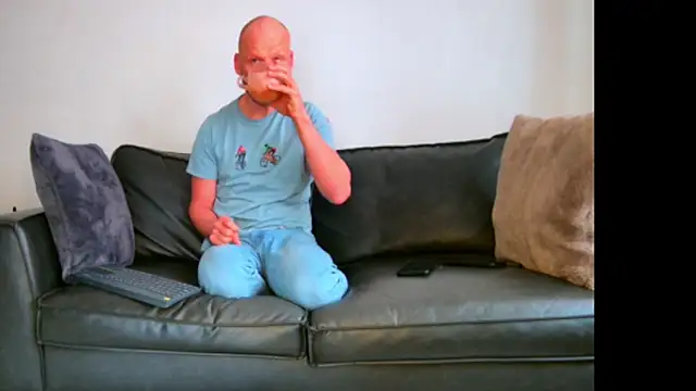 Snapshot of BRIANSILK77 chatting on 10-02-25, 08:21 BRIANSILK77 online show from 10-02-25, 08:21