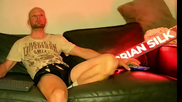 Snapshot of BRIANSILK77 chatting on 10-12-25, 05:56 BRIANSILK77 online show from 10-12-25, 05:56