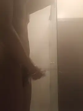 Snapshot of Fizozoo chatting on 11-16-25, 07:52 Fizozoo online show from 11-16-25, 07:52