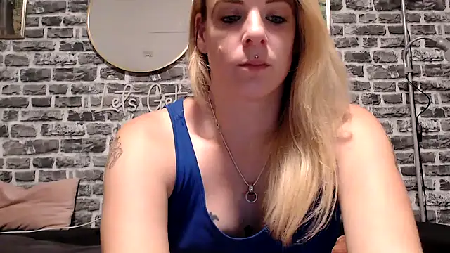 Snapshot of SexyMilf_37 chatting on 07-01-26, 08:19 SexyMilf 37 online show from 07-01-26, 08:19