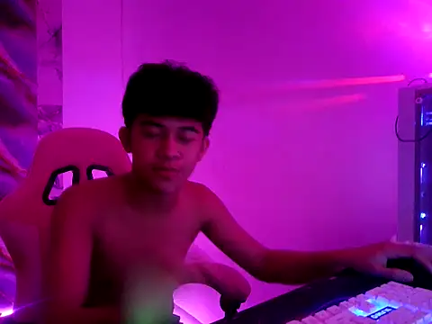Twink chriz online show from 07-13-26, 01:14