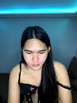 Snapshot of AlianaBlair chatting on 11-13-25, 02:49 AlianaBlair online show from 11-13-25, 02:49