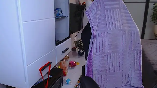 Anna Blare online show from 02-07-26, 05:16