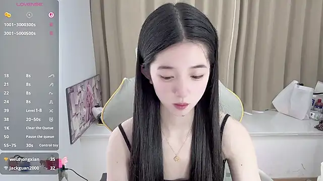 Snapshot of OiOi-666 chatting on 05-19-26, 01:56 OiOi-666 online show from 05-19-26, 01:56