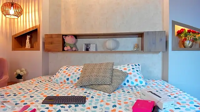 Emilly Beaumont online show from 03-24-26, 01:38