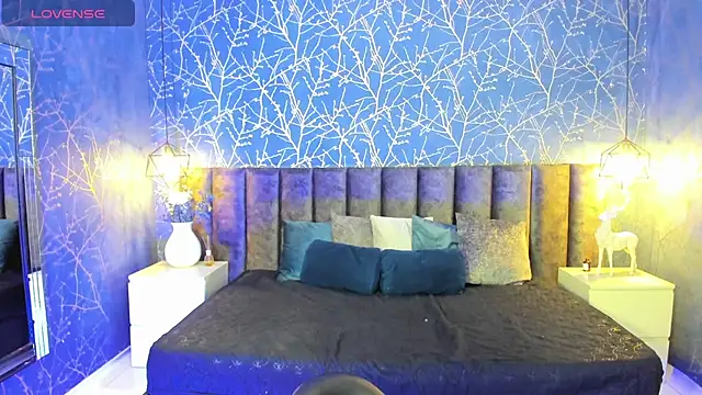 keytinthomson  online show from 03-25-26, 07:53