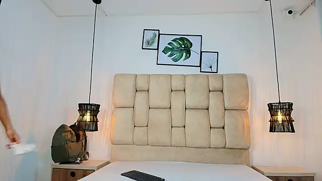 Cinthiabaker online show from 04-08-26, 01:44