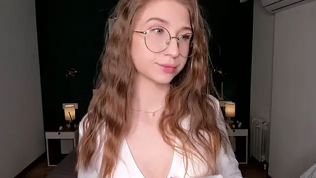 Snapshot of EditaBand chatting on 02-13-26, 07:21 EditaBand online show from 02-13-26, 07:21