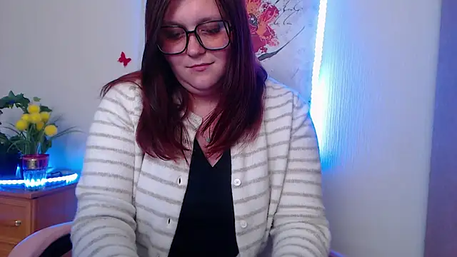 Snapshot of Alisawoods_ chatting on 05-31-26, 12:34 Alisawoods online show from 05-31-26, 12:34