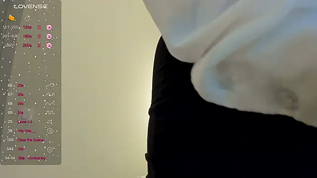 MikaBloom online show from 04-06-26, 04:46