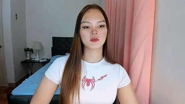 Snapshot of ameliamaureen chatting on 12-16-25, 02:55 ameliamaureen online show from 12-16-25, 02:55