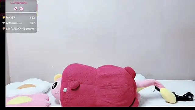 phuongnhi  online show from 10-21-25, 04:30