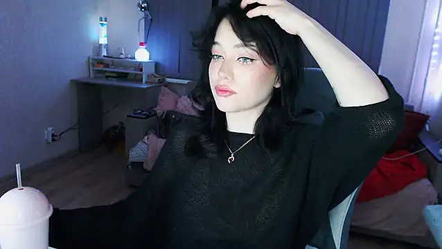 cutefrendlyuser online show from 04-12-26, 09:09