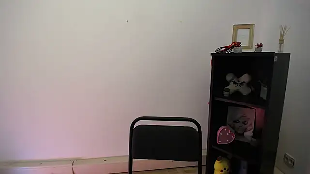 Katrin kiss  online show from 01-15-26, 01:05