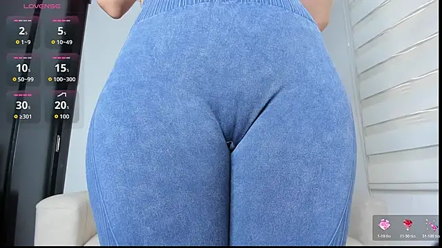 arianna 000 online show from 11-24-25, 01:22