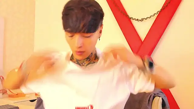 Snapshot of b3k_afrodict chatting on 10-10-25, 06:40 b3k afrodict online show from 10-10-25, 06:40