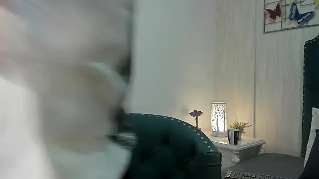 Snapshot of b3k_afrodict chatting on 11-29-25, 04:15 b3k afrodict online show from 11-29-25, 04:15