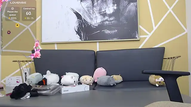 Snapshot of olivia_russo_ chatting on 09-09-25, 08:19 olivia russo online show from 09-09-25, 08:19