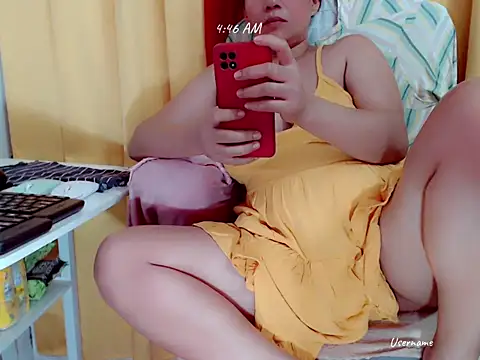 nesianhottits online show from 06-25-26, 08:46