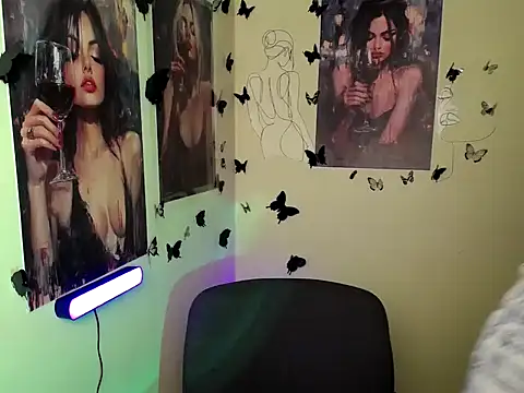 LadyAlice  online show from 10-10-25, 09:52