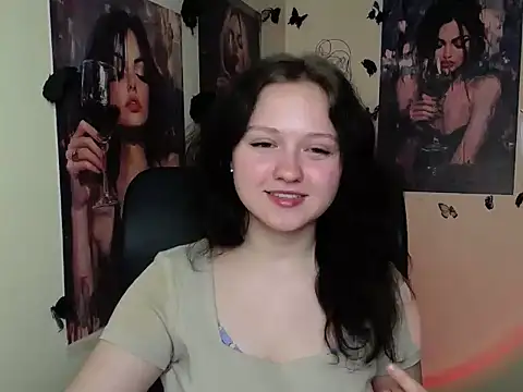 LadyAlice  online show from 04-08-26, 06:02