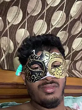 Snapshot of VVcouple chatting on 11-15-25, 02:46 VVcouple online show from 11-15-25, 02:46