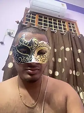 Snapshot of VVcouple chatting on 11-28-25, 06:21 VVcouple online show from 11-28-25, 06:21