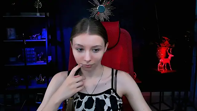 JulieDaniel online show from 04-10-26, 04:17