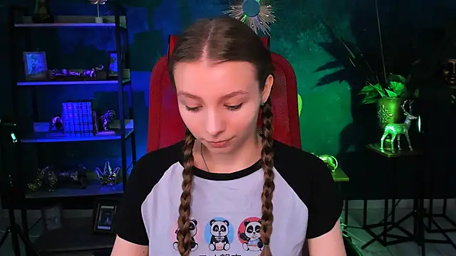 JulieDaniel online show from 05-15-26, 04:30