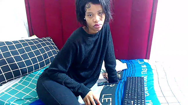 Snapshot of SexyChantyBabe25 chatting on 09-19-25, 09:59 SexyChantyBabe25 online show from 09-19-25, 09:59