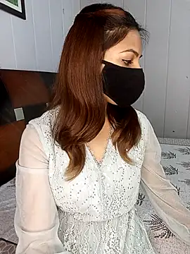 Snapshot of Hot_malika19 chatting on 11-17-25, 11:27 Hot malika19 online show from 11-17-25, 11:27