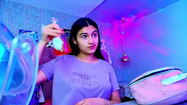 laurenelove online show from 11-28-25, 03:31