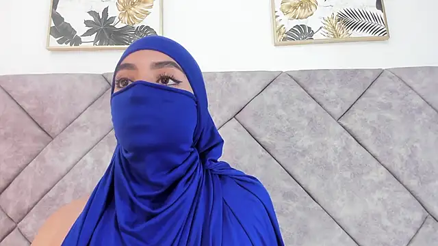 nayiraa  online show from 03-20-26, 02:05