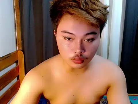 Snapshot of Lustfulljohnx chatting on 12-15-25, 09:13 Lustfulljohnx online show from 12-15-25, 09:13