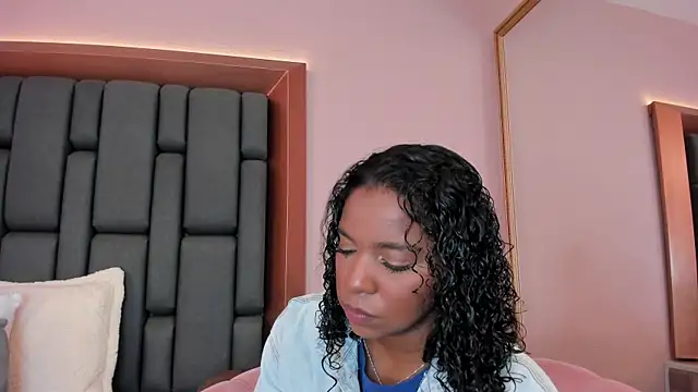 LisaMendez online show from 09-10-25, 08:31