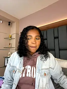 LisaMendez online show from 10-01-25, 03:56