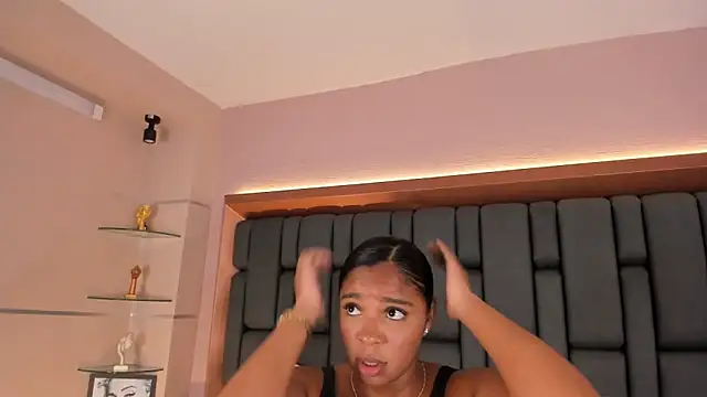 LisaMendez online show from 10-05-25, 04:00