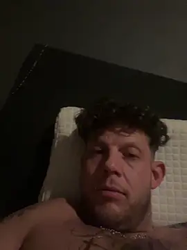 Snapshot of alfarolemmer chatting on 02-19-26, 01:01 alfarolemmer online show from 02-19-26, 01:01