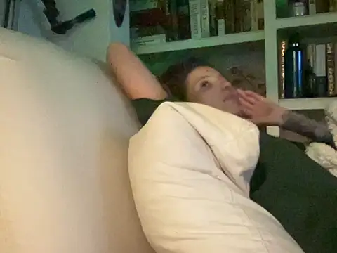 Snapshot of dddasani chatting on 10-27-25, 06:39 dddasani online show from 10-27-25, 06:39