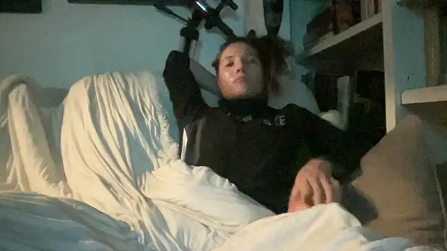 Snapshot of dddasani chatting on 11-11-25, 03:28 dddasani online show from 11-11-25, 03:28