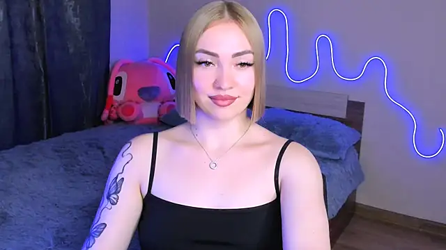 Snapshot of LaraKrein_lk chatting on 09-09-25, 02:49 LaraKrein lk online show from 09-09-25, 02:49