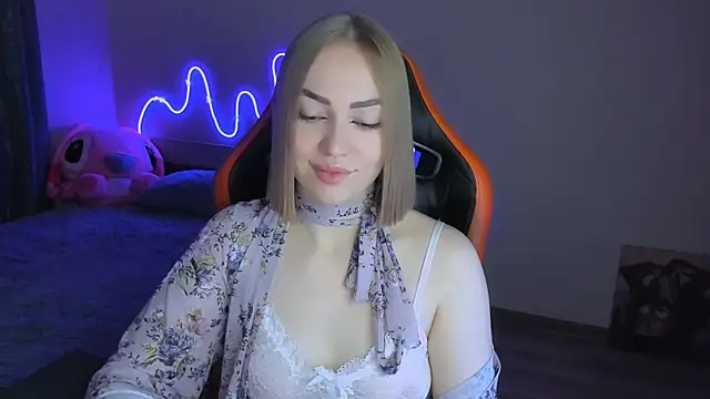 LaraKrein lk online show from 04-11-26, 04:33